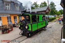 Die Dampflok Laura bei ihrem Ausflug im Sommer 2022 zur Sauerländer Kleinbahn in Herscheid (Nordrhein-Westfalen, Deutschland). • © alpintreff.de - Silke Schön